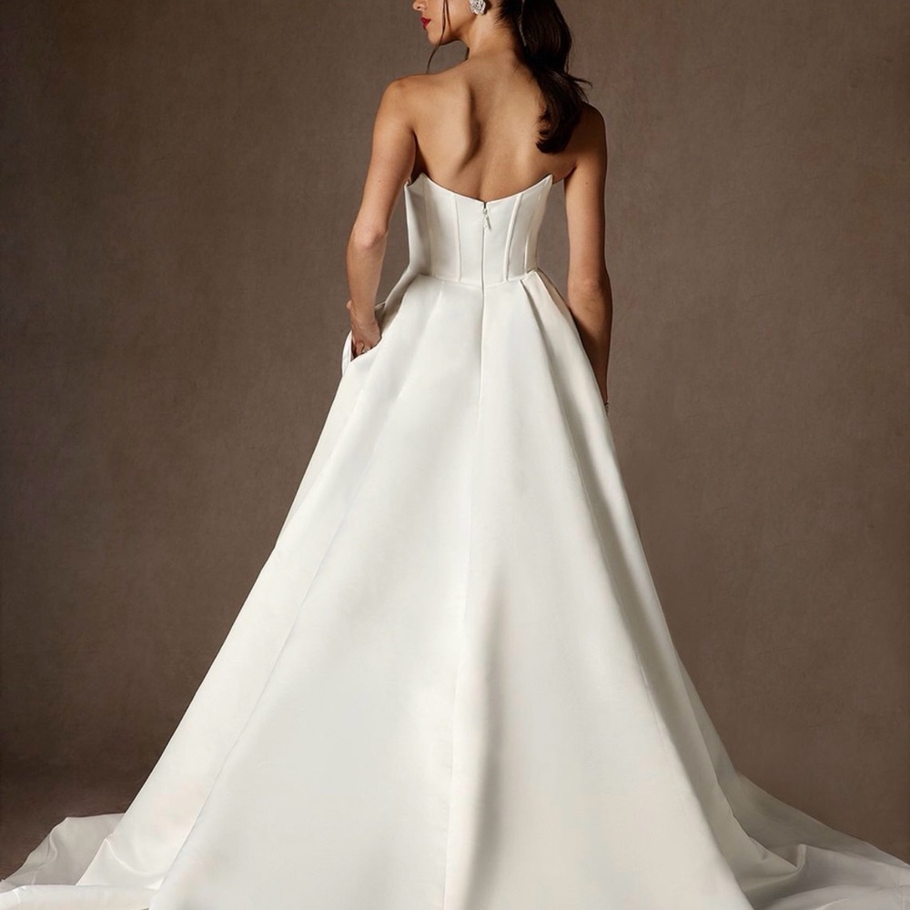 Azazie Katalina Ball Gown Strapless Wedding Dress NWT Size 14 - Picture 6 of 9